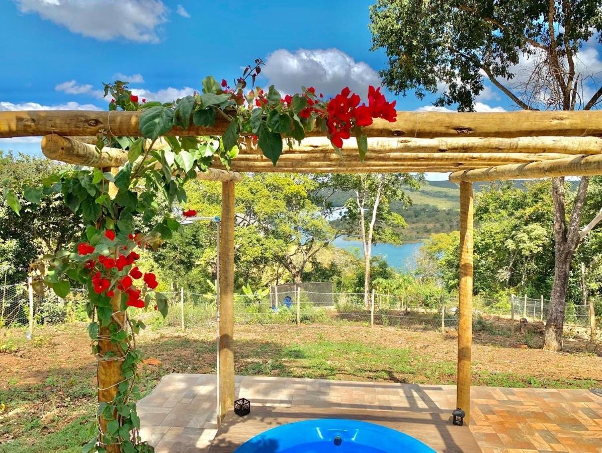 Chale Com Jacuzzi Vista Do Lago Alexania Exterior photo